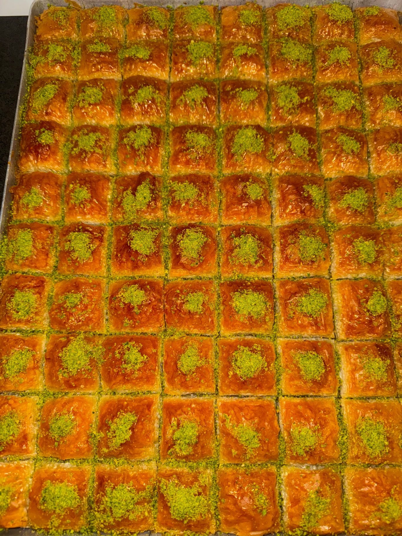 Frische Baklava aus Blätterteig